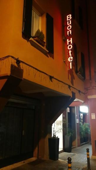 Buon Centro - - Self Check-in 3* Bolonia