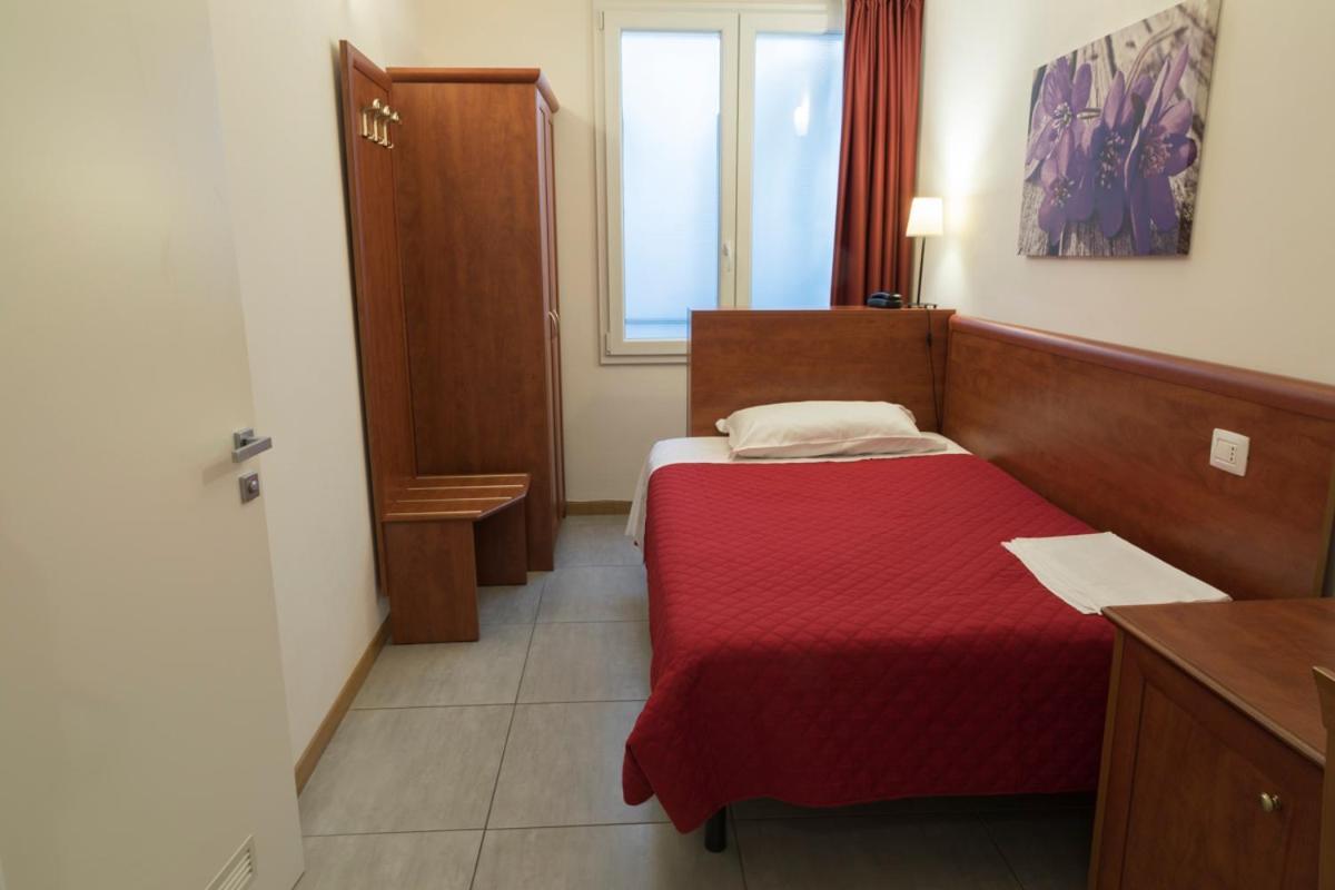 Hotel Buon Centro - Affittacamere - Self Check-in